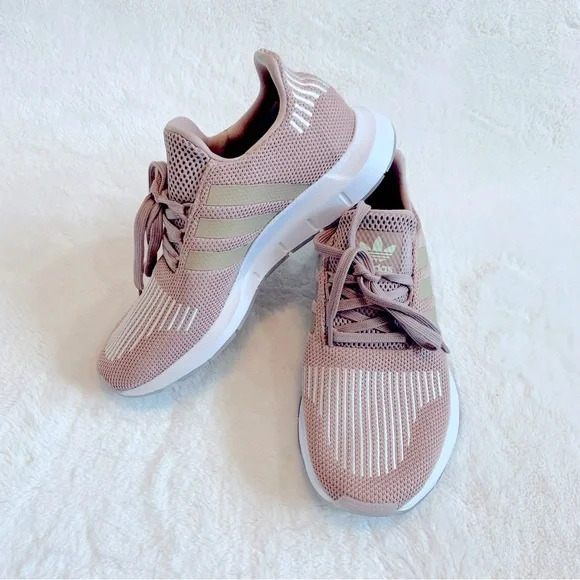 adidas Originals | Shoes | Adidas Originals Womens Swift Running Shoes Size  6 | Poshmark